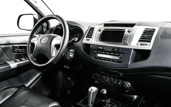 Toyota Hilux 3.00 Автоматическая, фото №1