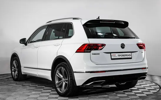 Volkswagen Tiguan 2.00 робот, фото №1