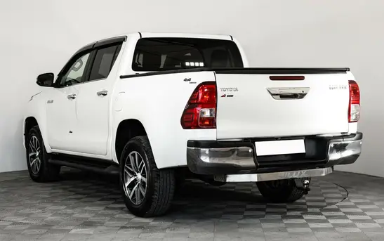 Toyota Hilux 2.80 Автоматическая, фото №1