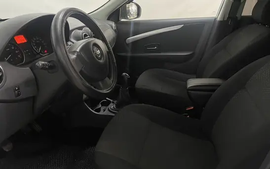 Nissan Almera 1.60 Механика, фото №1