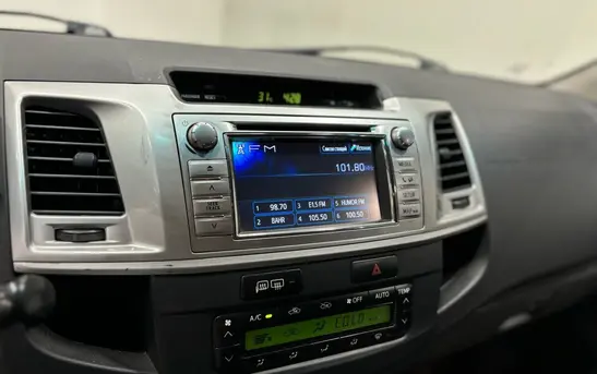 Toyota Hilux 3.00 Автоматическая, фото №1