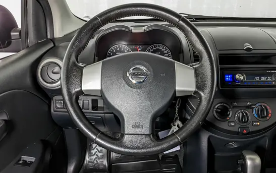 Nissan Note 1.60 Автоматическая, фото №1