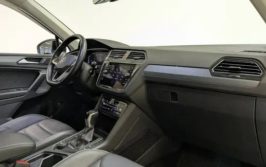 Volkswagen Tiguan 2.00 робот, фото №1
