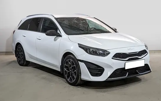 Kia Ceed 1.50 Робот, фото №1