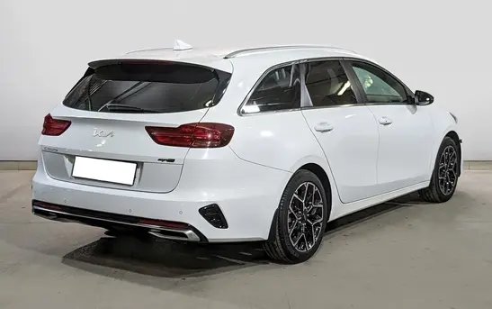 Kia Ceed 1.50 Робот, фото №1