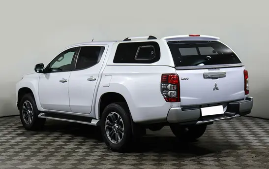Mitsubishi L200 2.40 Автоматическая, фото №1