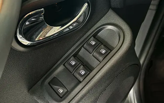 Nissan Terrano 2.00 Автоматическая, фото №1